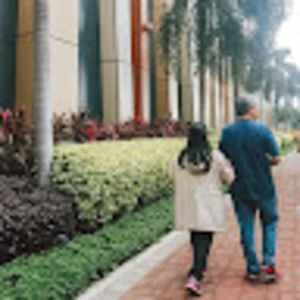 Meet your Posher, Phoebe